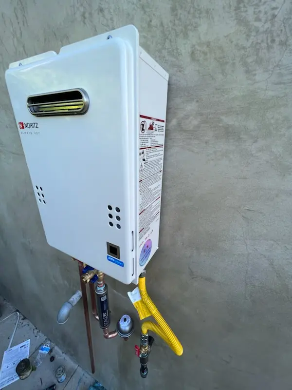 Tankless water heater installation for Apiary homes